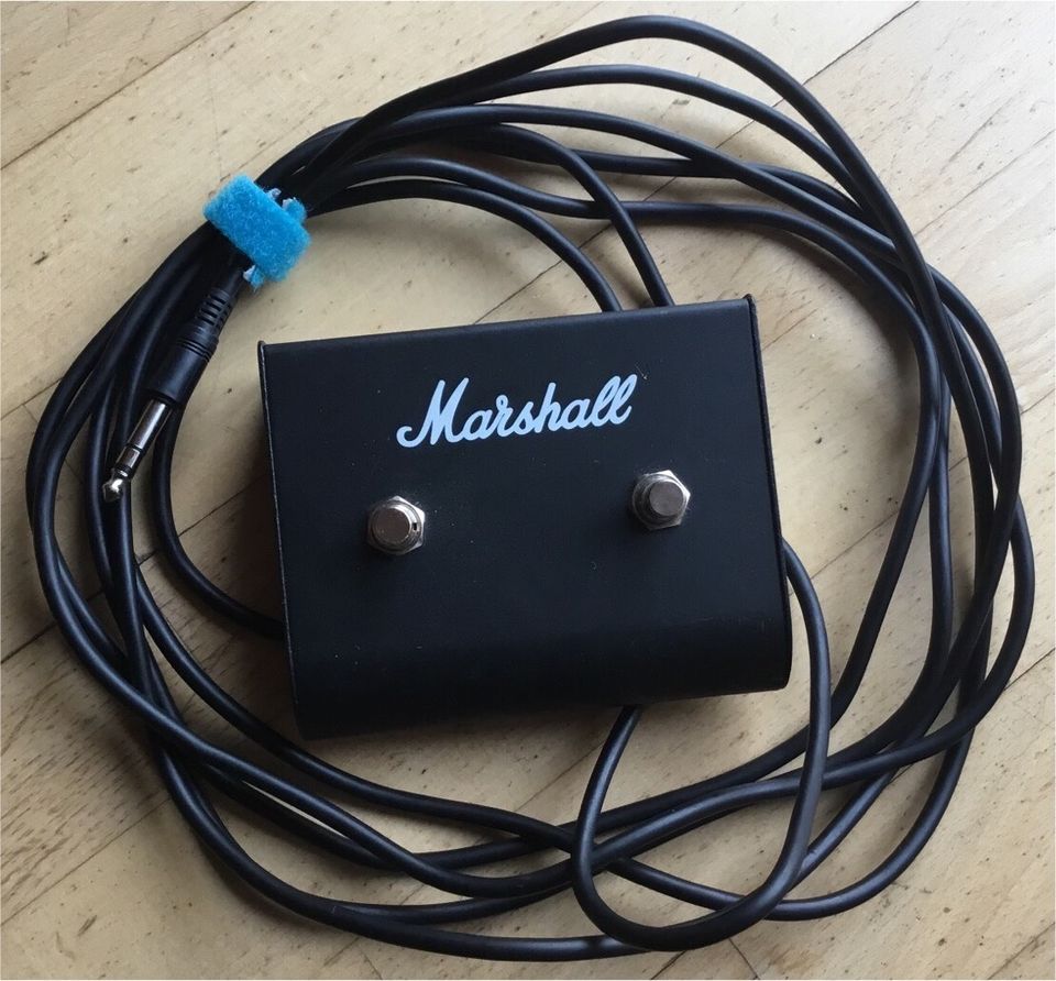 Marshall Acoustic Combo AS 50 D incl. Footswitch für Effekte in Kaiserslautern