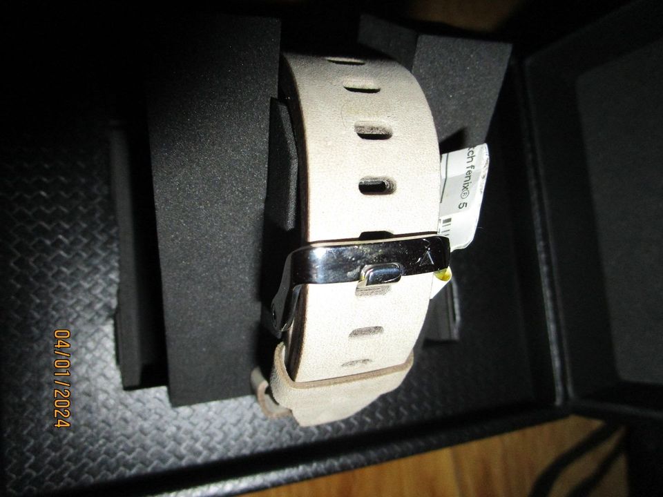 Garmin Uhr Smartwatch Fenix 5 NEU mit Rechnung und Garantie in Stuttgart