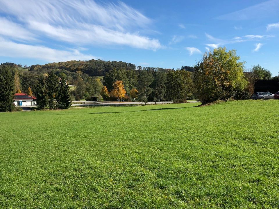 Traumhaftes Baugrundstück im Kurort Bad Griesbach in ruhiger, zentraler Lage mit Bergblick! in Bad Griesbach im Rottal