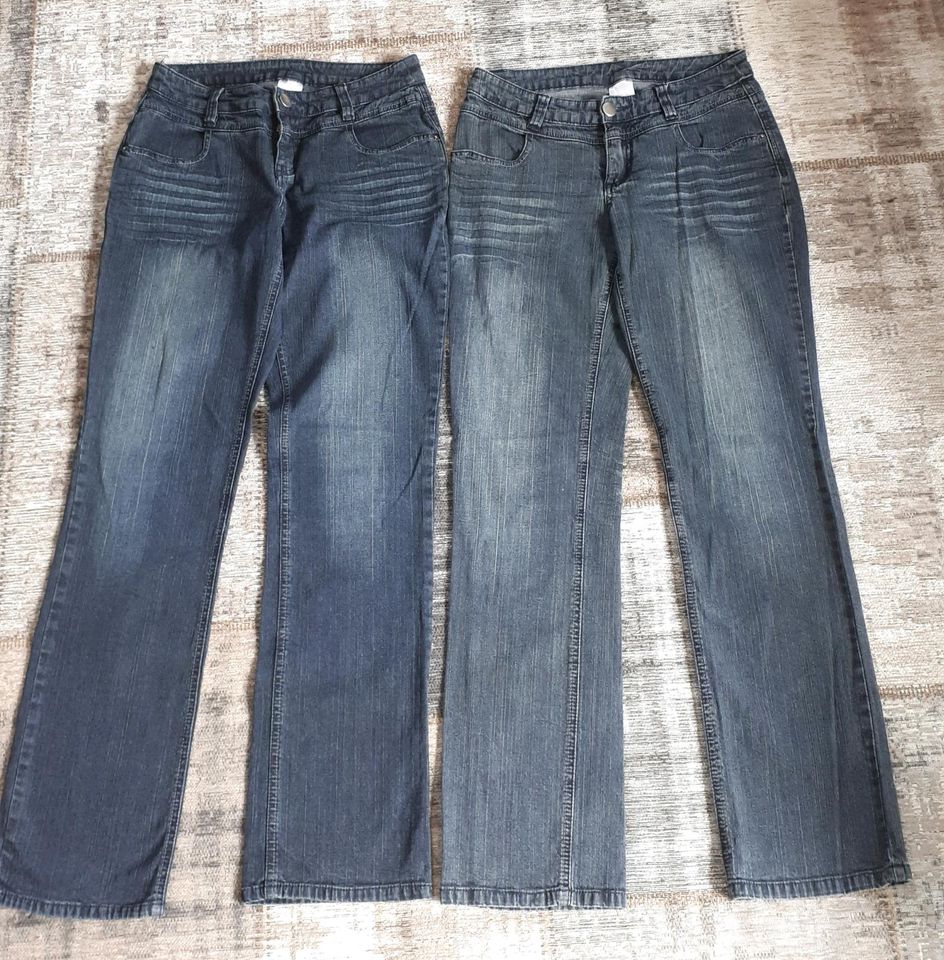 2 Stretch Jeans Gr 36 in Menden