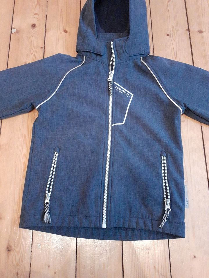 Funktionsjacke Playtech Gr. 110 in Essen