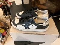 Golden Goose Stardan Sneakers weiß schwarz Größe 38 Duisburg - Walsum Vorschau