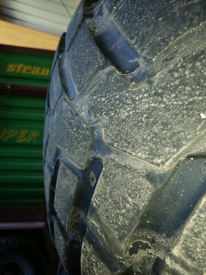 Reifen 440/80R24 Industrie Kommunal, Valtra Fendt Deutz John Deer in Altenstadt Iller