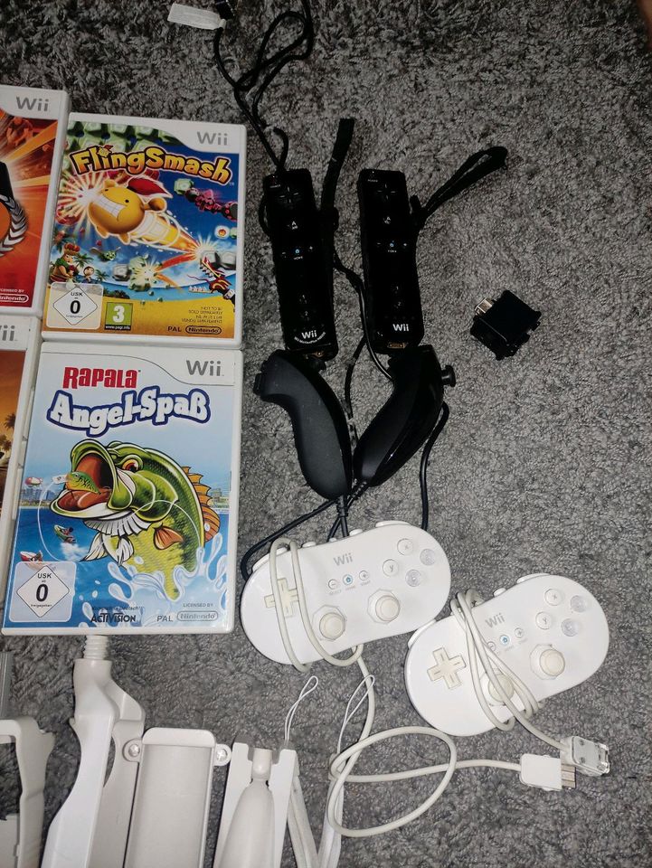 Nintendo Wii mit Zubehör und Spielen in Wiesbaden