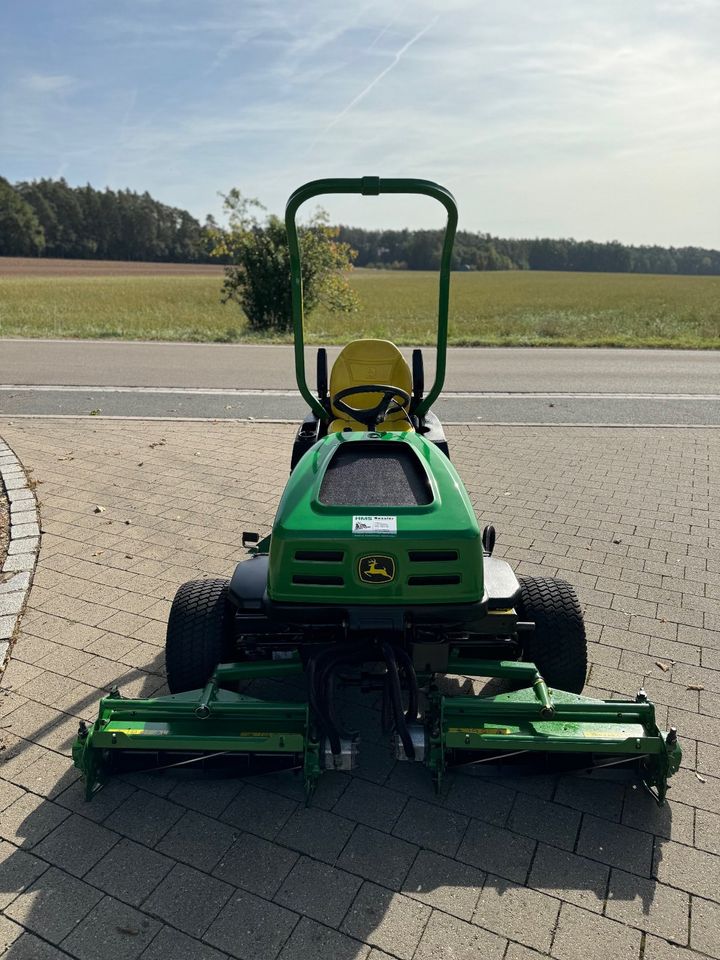 John Deere 2653 B Spindelmäher für Sportplatz und Golfplatz in Weidenbach