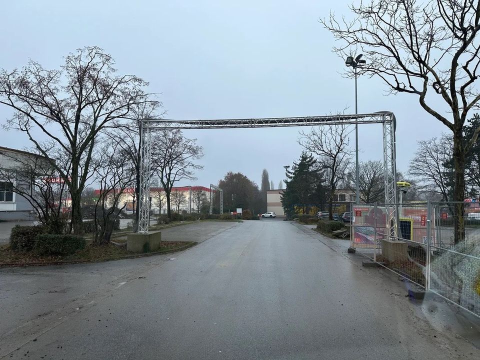 Kabelbrücke, Kabelbrücken, Versorgungsleitung, Montage, Verleih in Dortmund