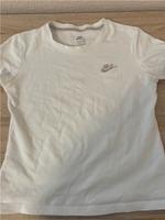 Nike shirt Größe L weiß Bayern - Bamberg Vorschau