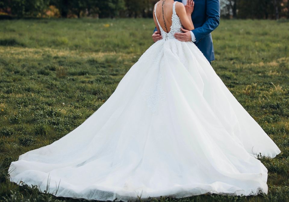 Hochzeitskleid/ Brautkleid Größe 34/36  der Fa. Elbisella in Mülheim (Ruhr)