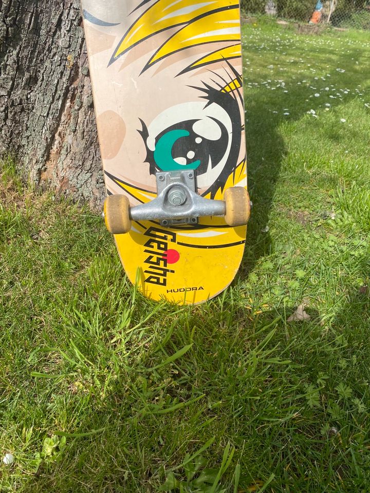Geisha Hudora Skateboard in Hameln