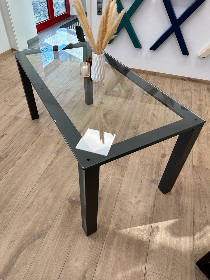 Esstisch , Tisch Glas Tischgestell - Sonderpreis 269 Euro in Castrop-Rauxel