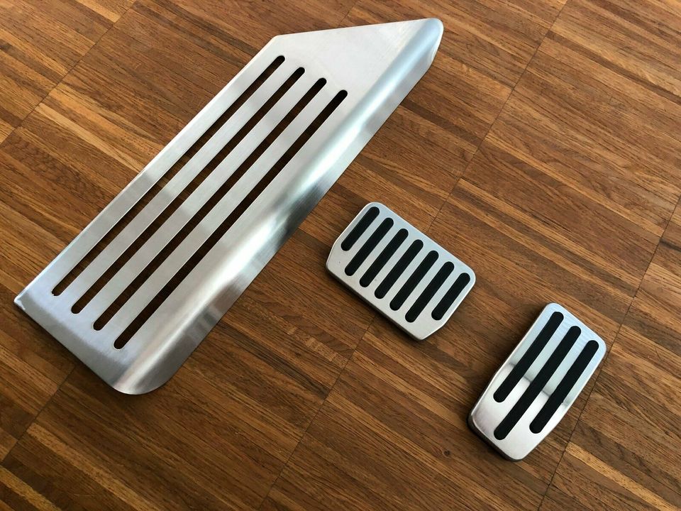 Tesla Model 3 Performance Pedal-Auflagen, 3-teiliges Set in Minden