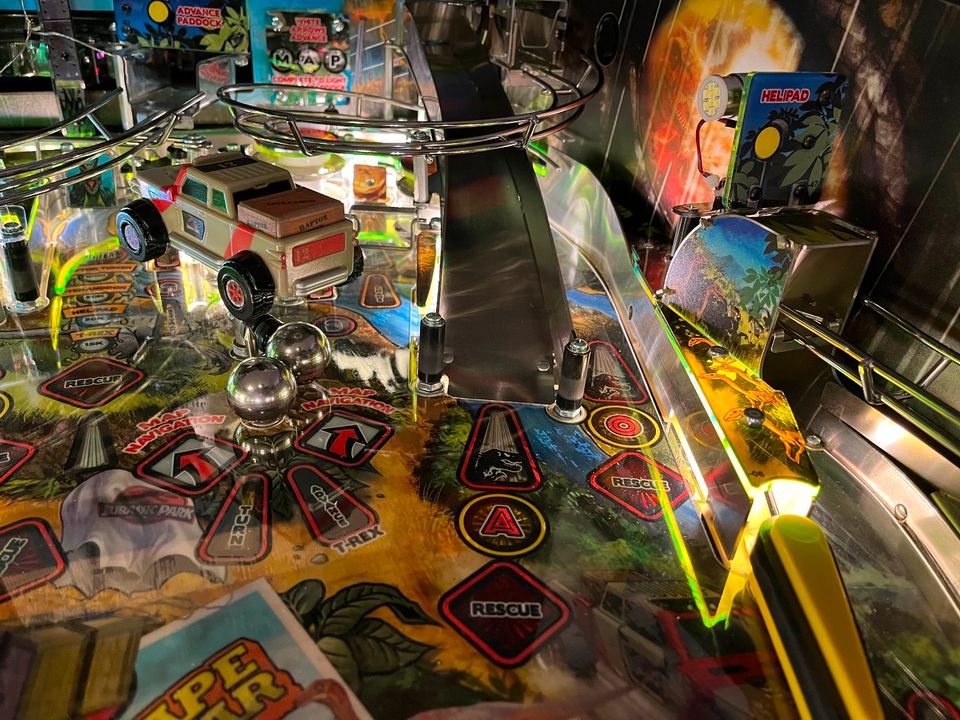 Flipper Pinball Jurassic Park Pro / Stern in neuw. Zustand in Groß-Umstadt