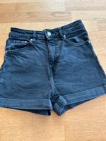 Schwarze Shorts von H&M in EUR 36 Hessen - Liederbach Vorschau