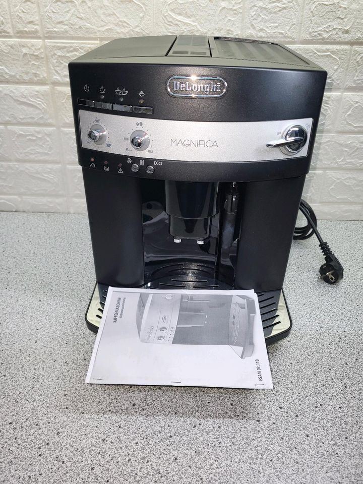 DeLonghi Magnifica ESAM 3200 Kaffeevollautomat - Schwarz in Hanau