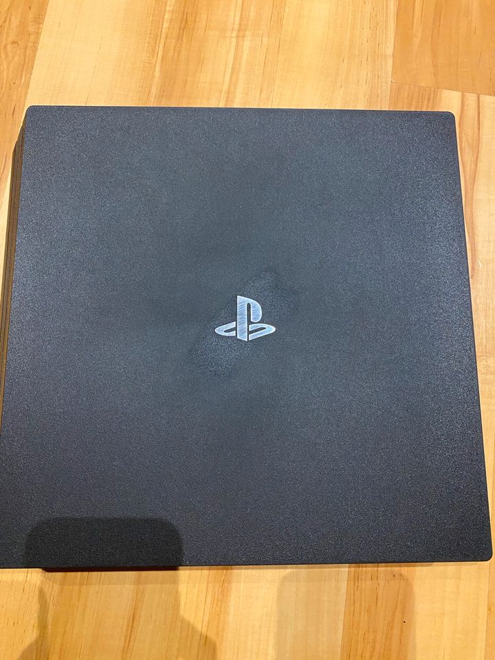 PS4 pro wie neu ovp schwarz PlayStation 4 pro 1tb in Weimar