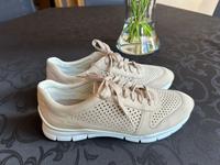 Neuwertige Damen Geox Sneaker Gr.38 Niedersachsen - Wolfsburg Vorschau