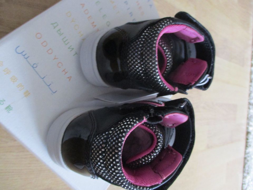 NEU Geox Sneaker für Mädchen Gr. 25 schwarz pink neu mit Karton in Ingolstadt