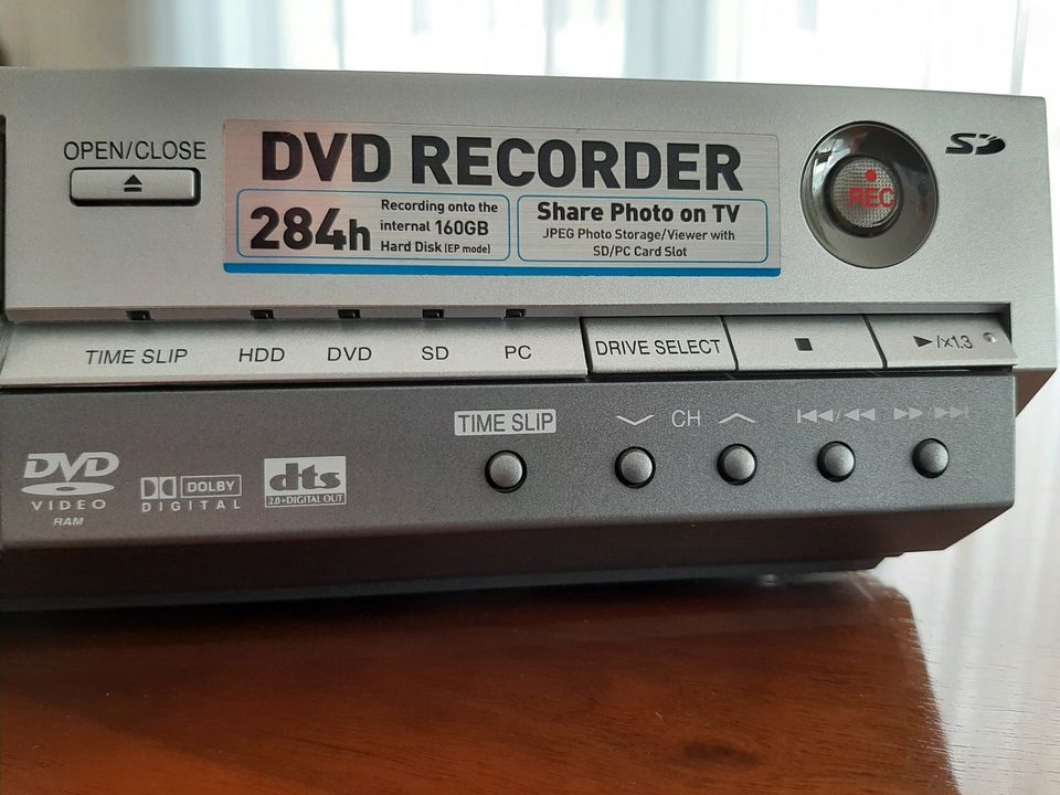 DVD Videorecorder Panasonic DMR-E95h Fernbedienung Bedienungsanl. in Leipzig