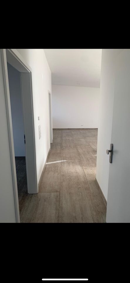 2 ZKB auf hellen 90 qm (Penthouse) mit gr Balkon, Keller,  Stellp in Cloppenburg