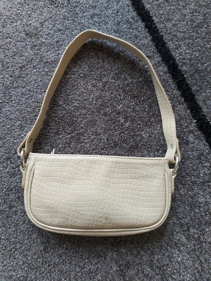 Neu Asos Schultertasche croco beige Stone Umhängetasche Baguette in  Nordrhein-Westfalen - Uedem | eBay Kleinanzeigen ist jetzt Kleinanzeigen