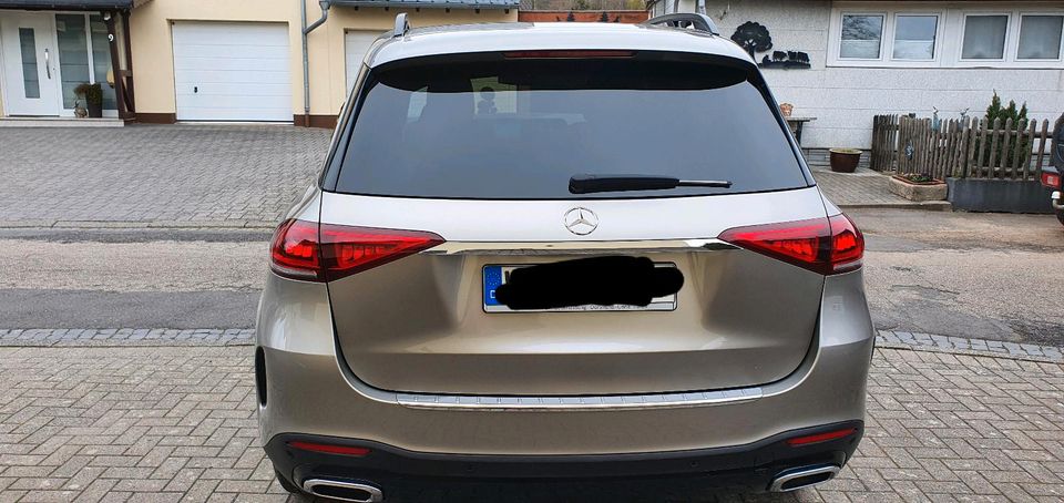 Mercedes Benz GLE 300 d 4 MATIK in Niederroßbach