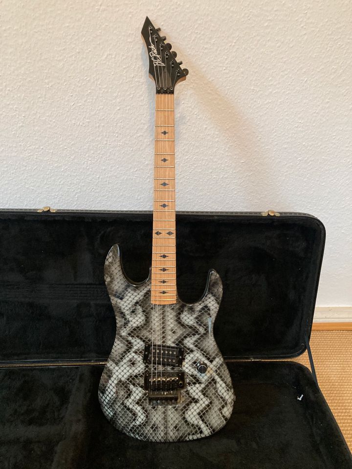 BC Rich USA Handcrafted Gunslinger Snakeskin DiMarzio in Salzhausen