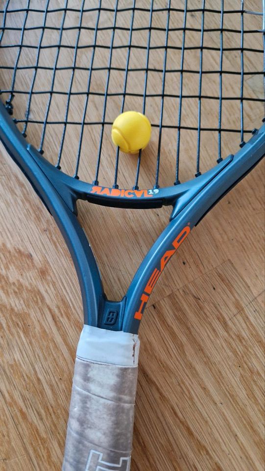 Tennisschläger Head Gr 19 inkl Tasche in Hattersheim am Main