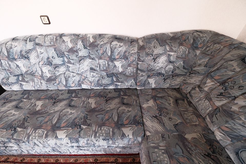 Sofa in guten Zustand dreiteilig bequem und gepflegt in Bad Waldsee