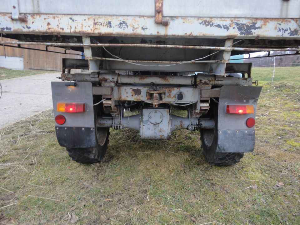 Schweizer Oldtimer Transporter Meili mit 3 Seitenkipp-Brücke in Rheinfelden (Baden)