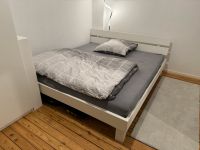 Weißes 180x200 Bett aus Vollholz plus Lattenrost Niedersachsen - Braunschweig Vorschau