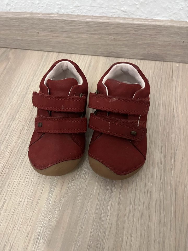 Elefanten Baby Schuhe Größe 20 in Idstein