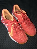 ASICS Hallenturnschuhe Gr. 38 super erhalten Nordrhein-Westfalen - Arnsberg Vorschau