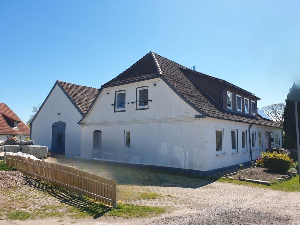 Zweifamilienhaus auf dem Land in Blekendorf