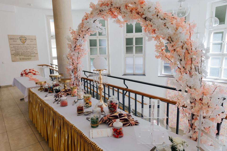 Kirschblütentraubogen zum mieten Hochzeit Deko in Trossingen