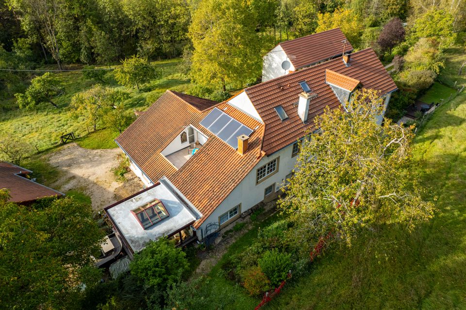 *** EIFEL *** Mehrfamilienhaus *** Anwesen in ALLEINLAGE *** AUTARK WOHNEN ***idyllisches SEMINARHAUS mit großen Apartements ***  *** Generationenhaus *** Natur pur *** gute Infrastruktur ***... in Oberweis