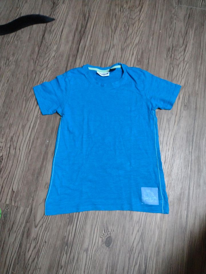 T-Shirt von Aldi in Größe 146 abzugeben. in Bad Laasphe