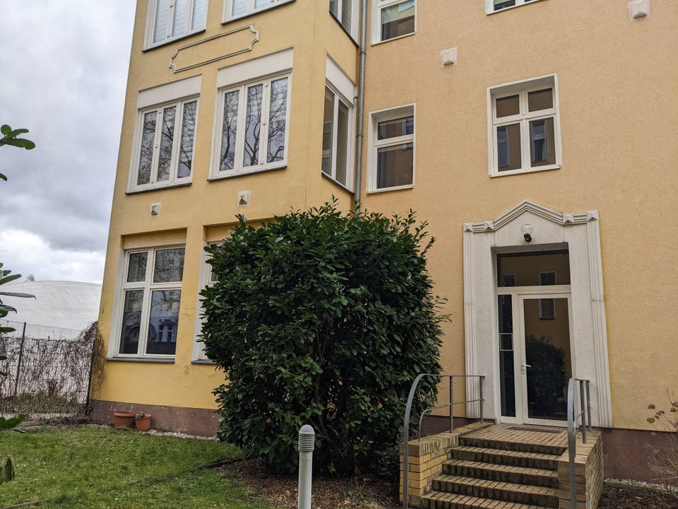 cozy furnished 3,5 room apt for 1-2 years 1750€ Tempelhof in Berlin