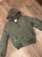 ❤️Bomberjacke Kapuze Jacke Mädchen gefüttert H&M olive Gr.170 Nordrhein-Westfalen - Detmold Vorschau