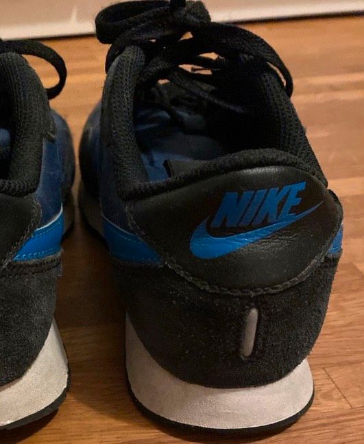 Nike Schuhe Größe 37,5 in Mannheim