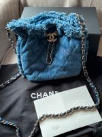 Chanel Gabrielle Mini Bucket Bag Denim Niedersachsen - Burgwedel Vorschau