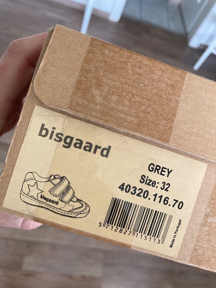 Bisgaard grey Gr 32 wie neu in Berne