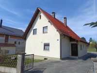 Renovierungsbedürftiges Haus, DG und 930 qm Grund in Wiesent Bayern - Wiesent Vorschau