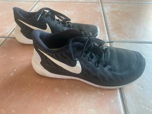 Nike Free Gr 35 kleinanzeigen