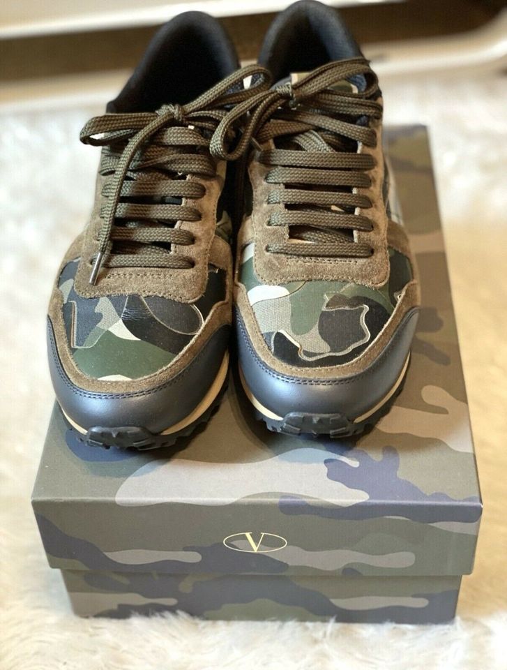 Original Valentino Rockstud Camouflage Sneaker 37 in Tutzing