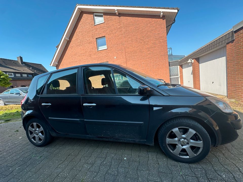 Renault Scenic 2.0 16V schwarz in Hamm