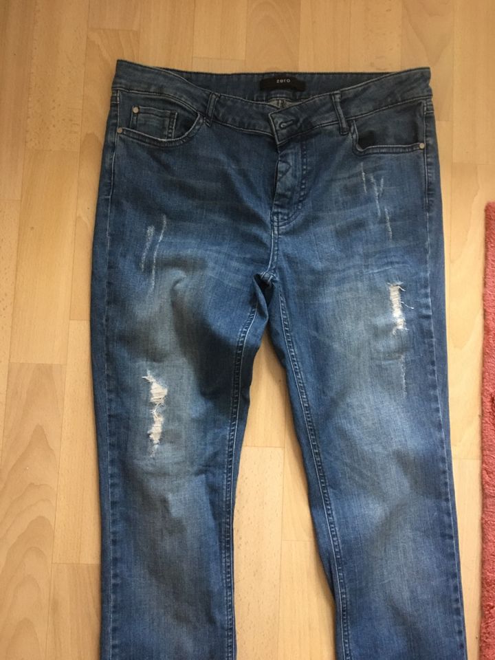 Jeans Hose Zero Gr. 40/32 cooles Design HEUTE NUR 11 € in Tuttlingen