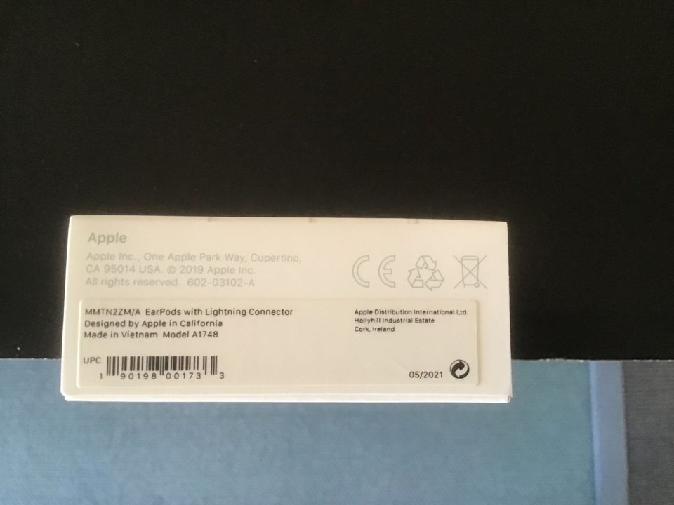 Apple EarPods mit Lightning-Anschluss Model A1748 Originalverp. in Neuhofen