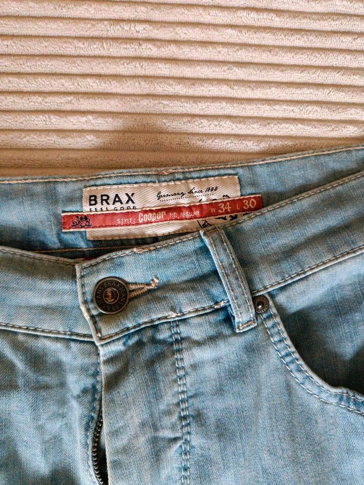 Herren Jeans von Brax 34/30 in Fritzlar