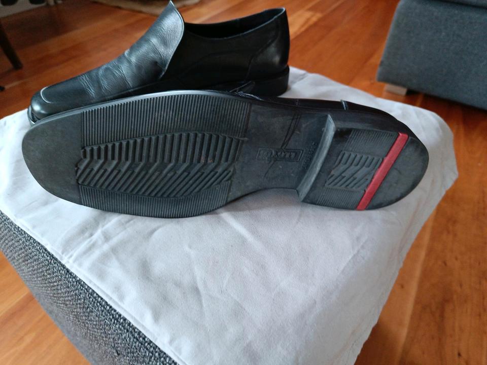 Lloyd Herrenschuhe Slipper LUV neuwertig Größe 10 (UK) in Wuppertal