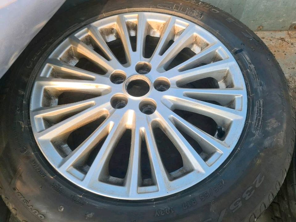 2 Sommerräder Ford 235/55 R17 103Y Pirelli 45/21 in Kritzmow